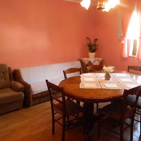 Vacation Home Kuca Za Odmor คราสโนโปลเย ภายนอก รูปภาพ
